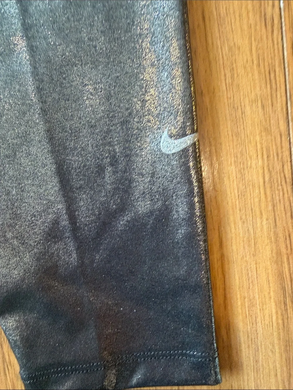 Nike Women’s Shiny Black Metallic leggings size m nwt
